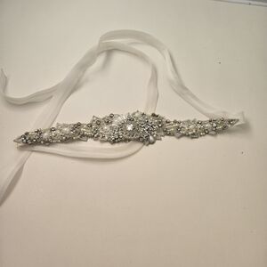 Elegant White and Silver Beaded Bridal Belt